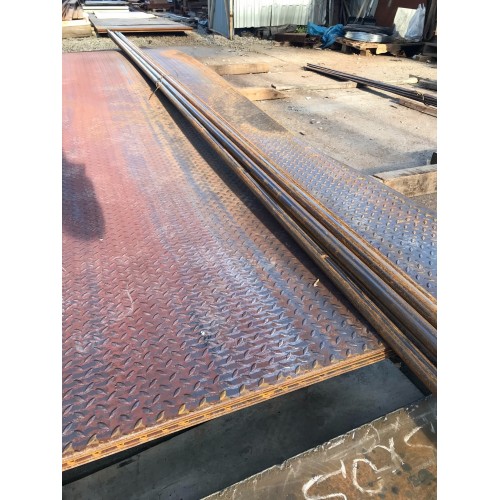 Лист стальной рифленый (ромб-чечевица) 6мм ГОСТ 8568-77